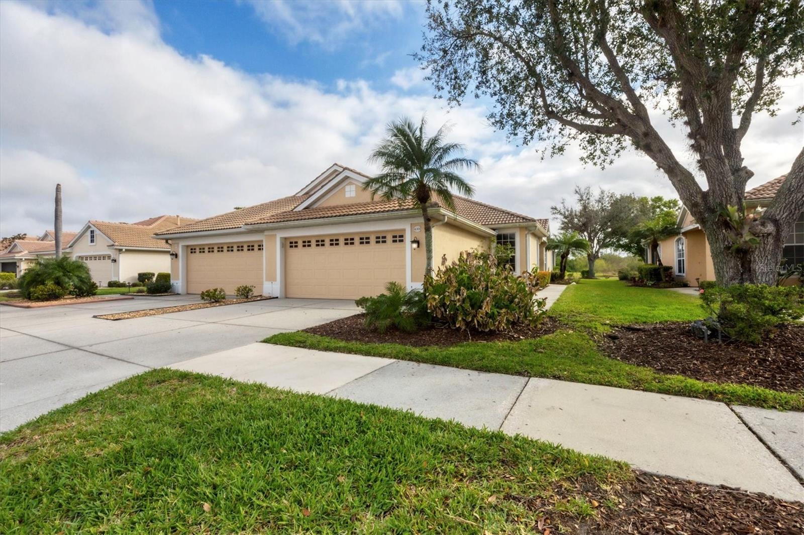 4301 WHISPERING OAKS DR, NORTH PORT, FL, 34287
