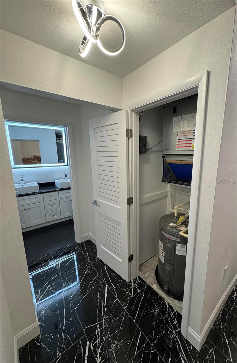 501 KNIGHTS RUN AVE #2106, TAMPA, FL, 33602