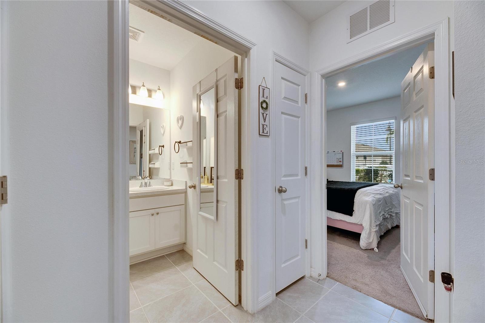 6927 SHELBY LYNN WAY, ZEPHYRHILLS, FL, 33542