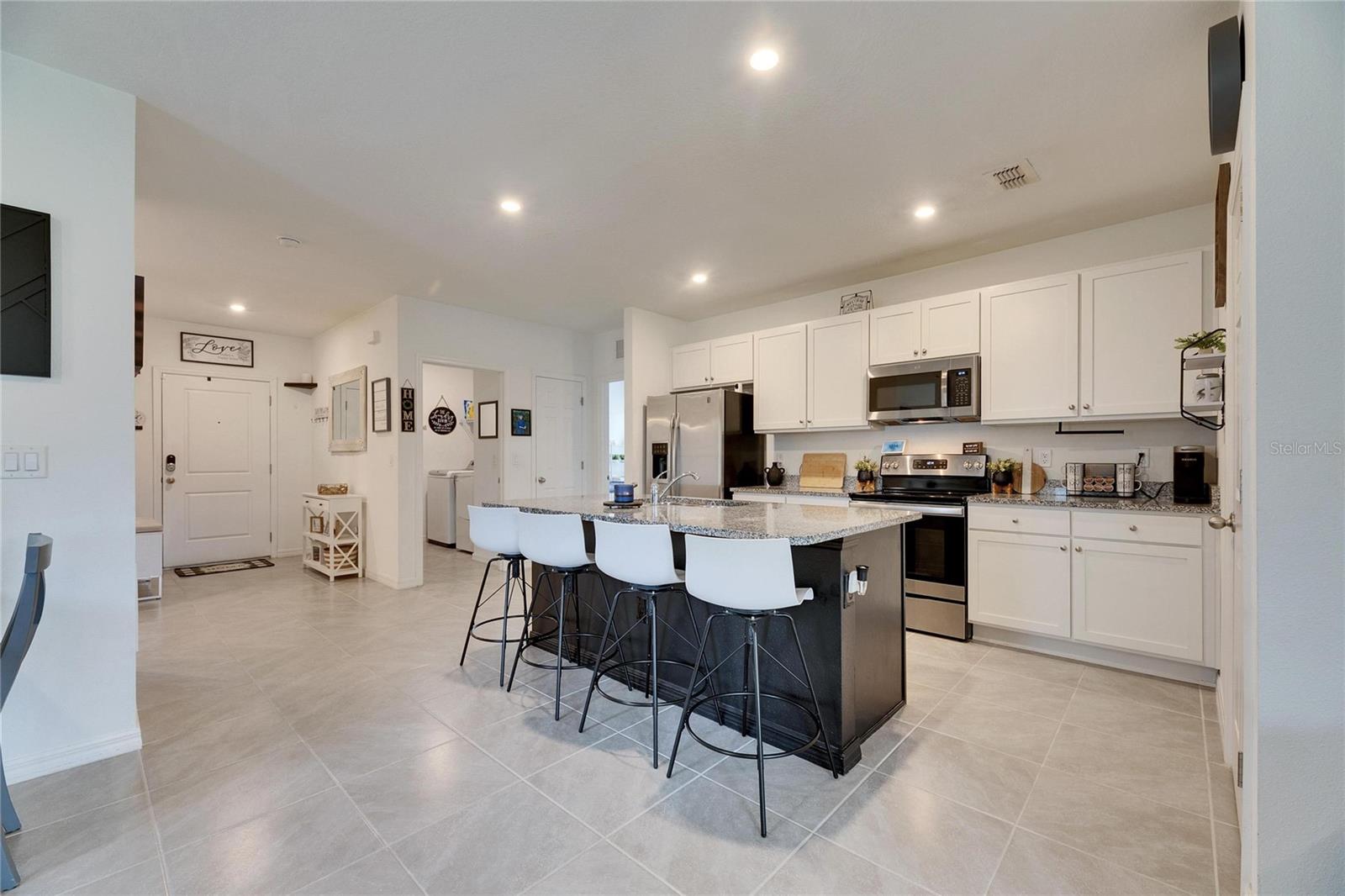 6927 SHELBY LYNN WAY, ZEPHYRHILLS, FL, 33542