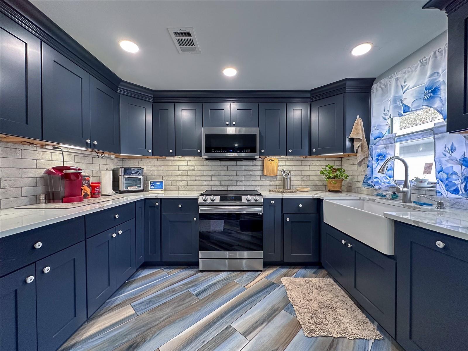 38055 AVION DR, ZEPHYRHILLS, FL, 33542