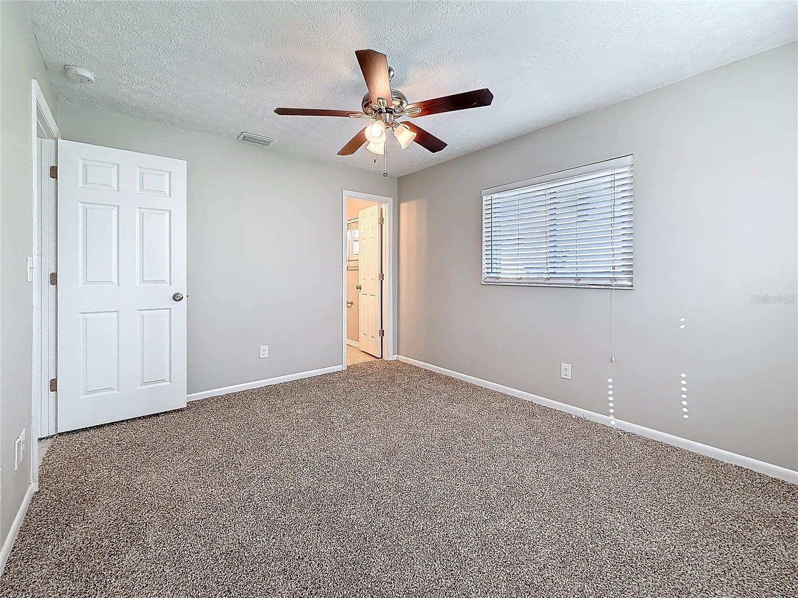 37143 JANET CIR, DADE CITY, FL, 33525