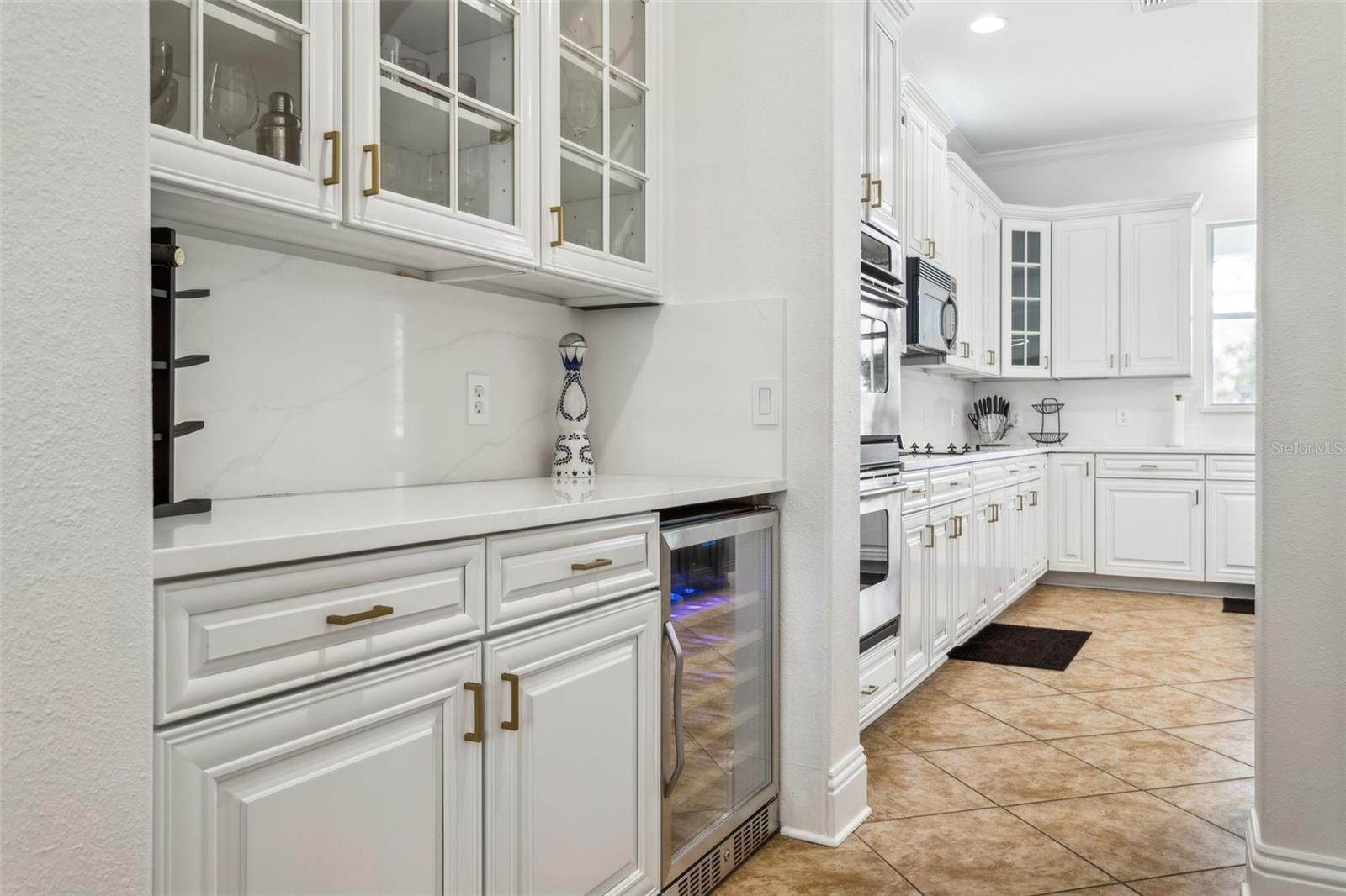 3203 PARK GREEN DR, TAMPA, FL, 33611