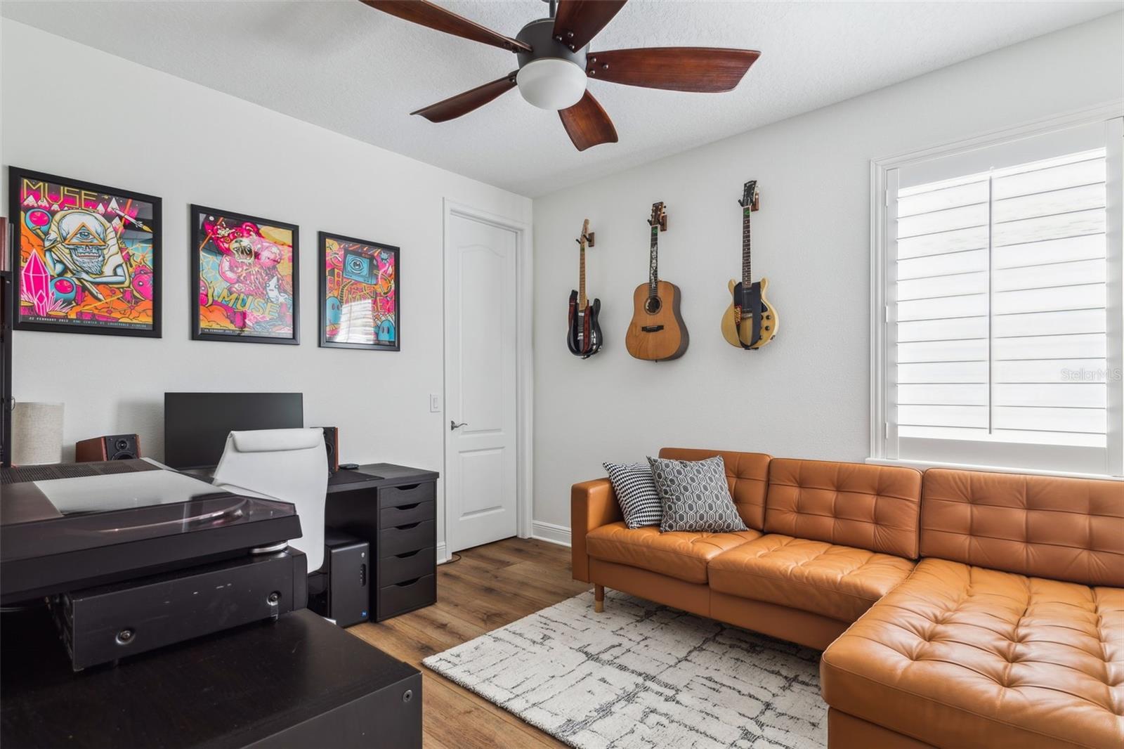 3203 PARK GREEN DR, TAMPA, FL, 33611