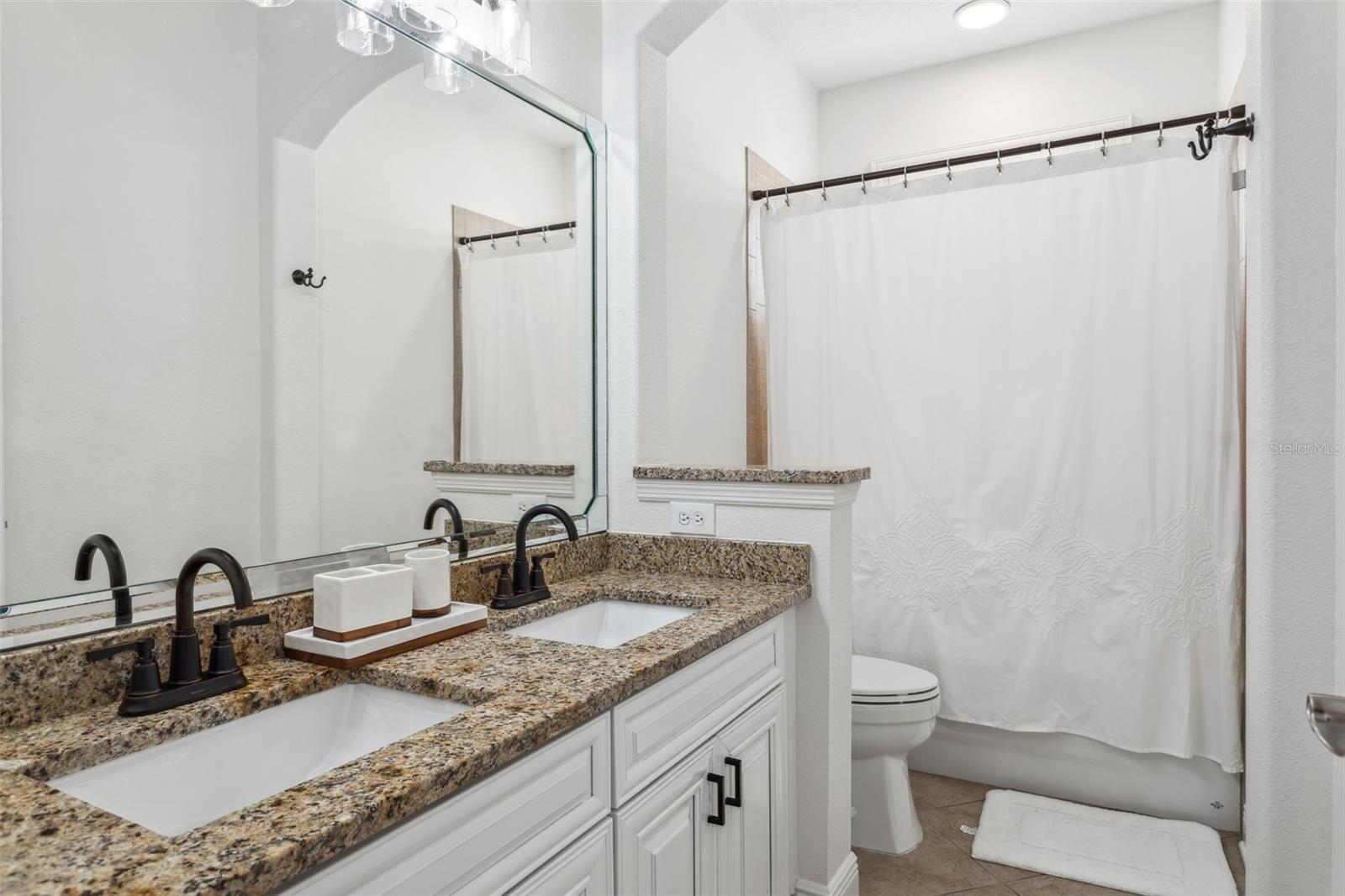 3203 PARK GREEN DR, TAMPA, FL, 33611