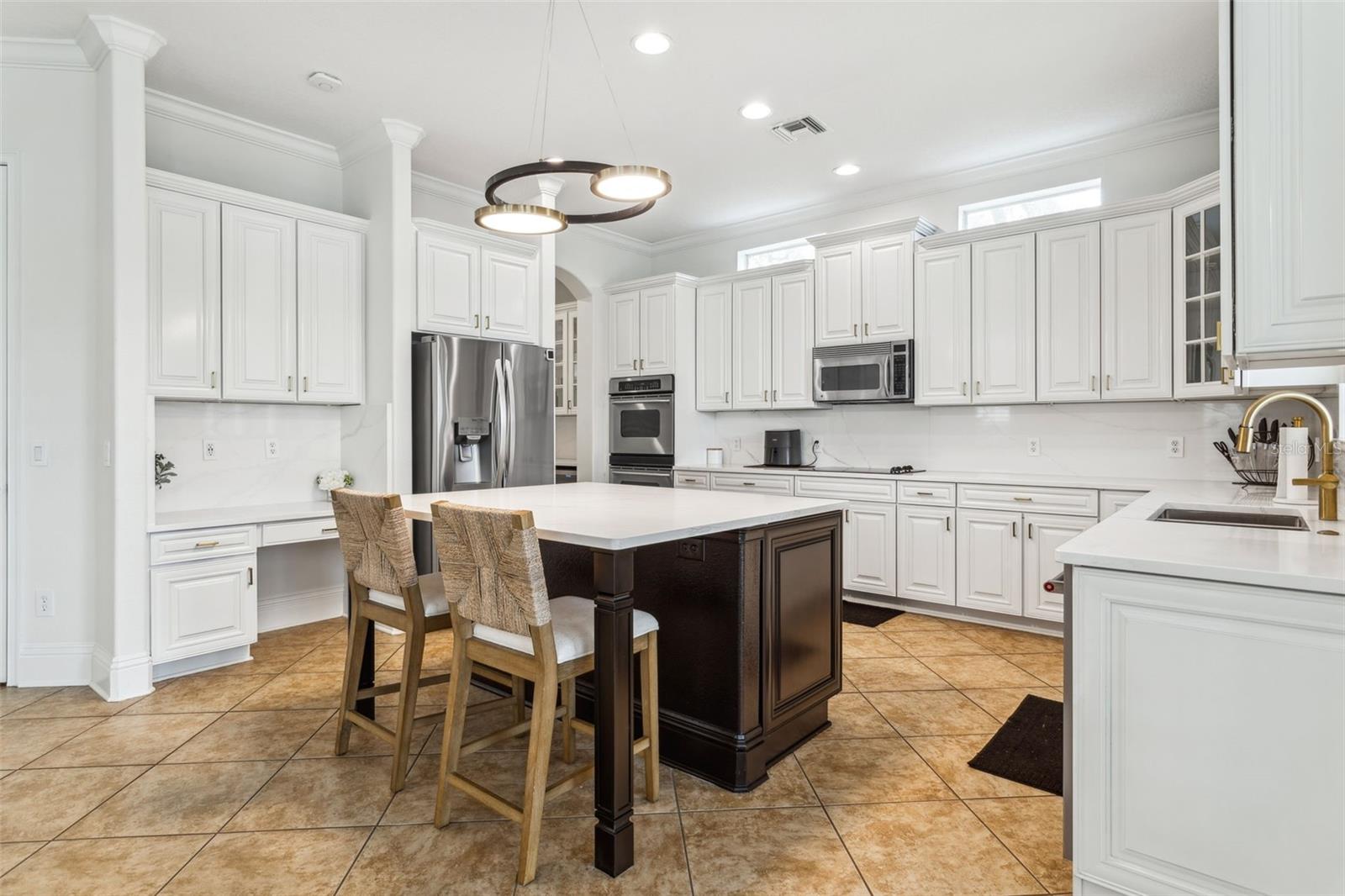 3203 PARK GREEN DR, TAMPA, FL, 33611