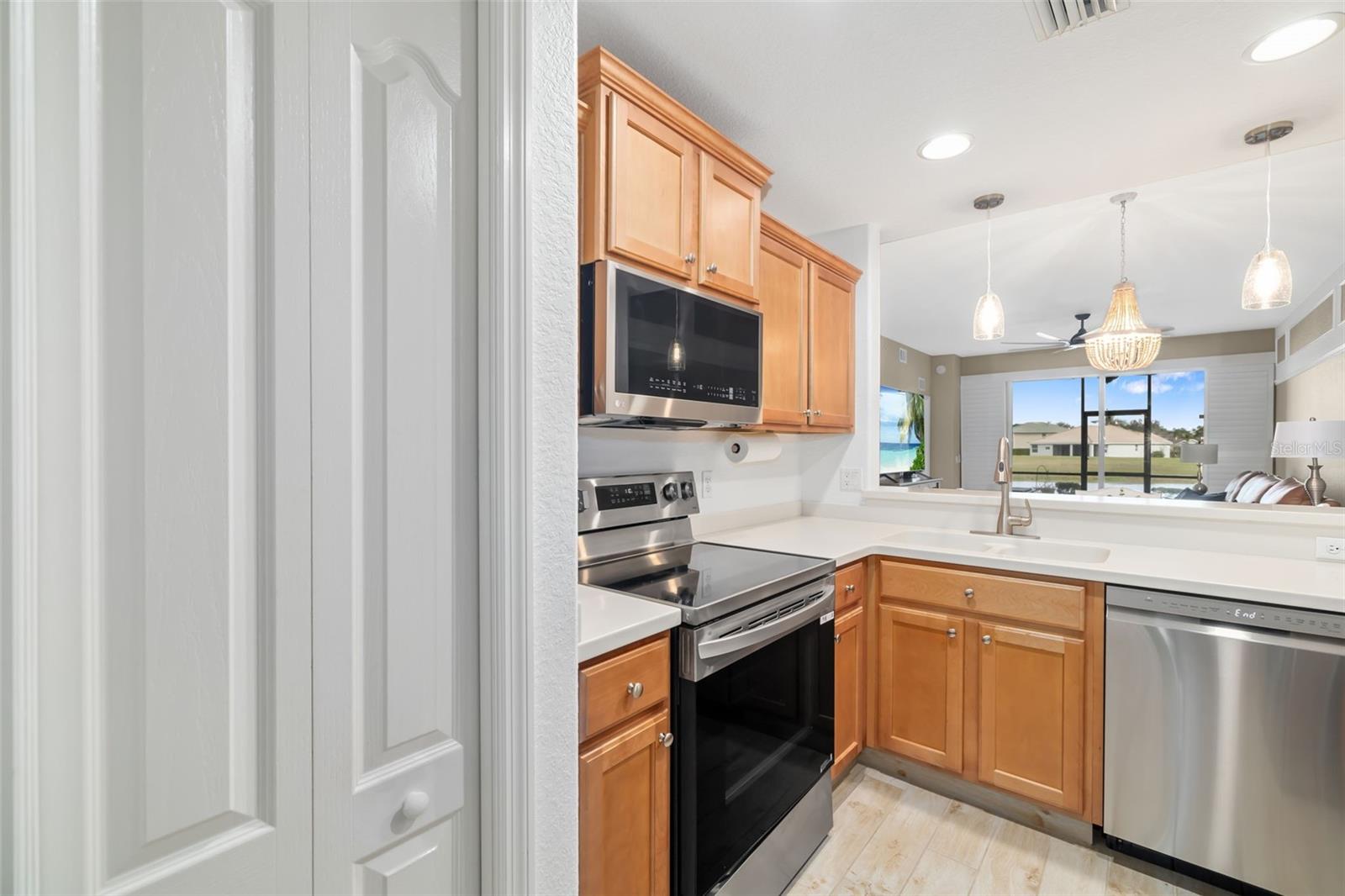 923 FAIRWAYCOVE LN #103, BRADENTON, FL, 34212