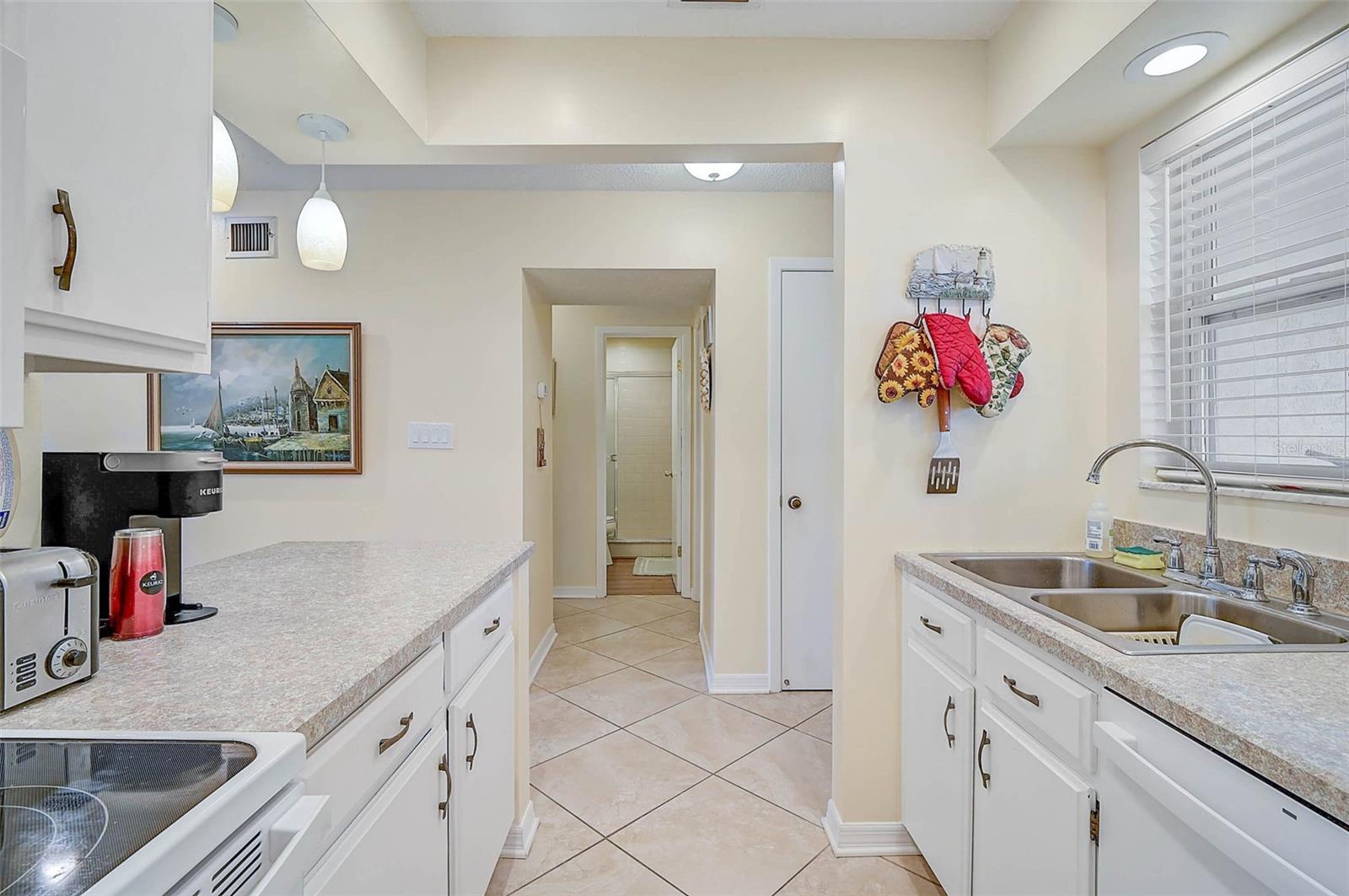 5665 MIDNIGHT PASS RD #410, SARASOTA, FL, 34242