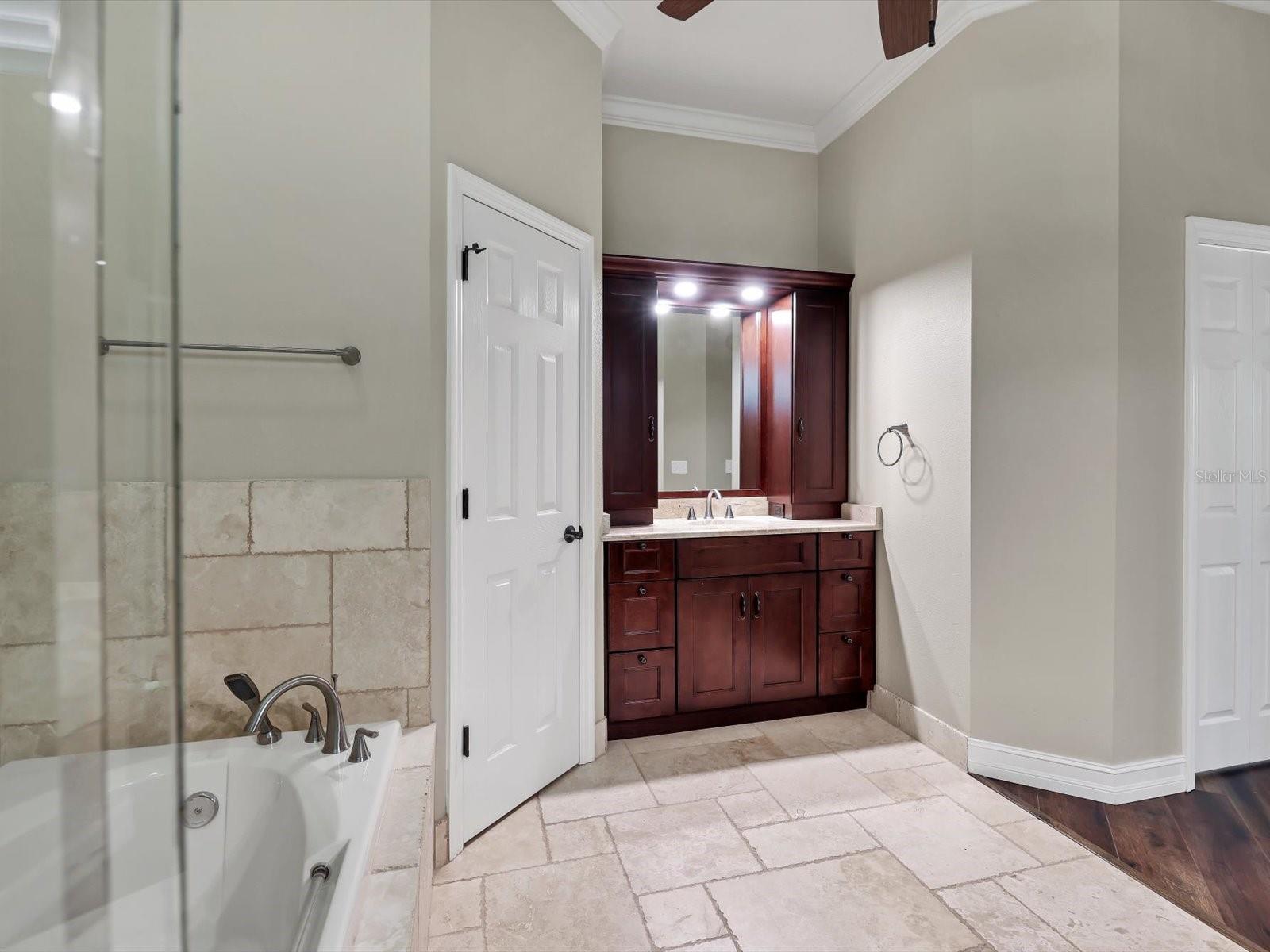 7723 HEYWARD CIR, UNIVERSITY PARK, FL, 34201