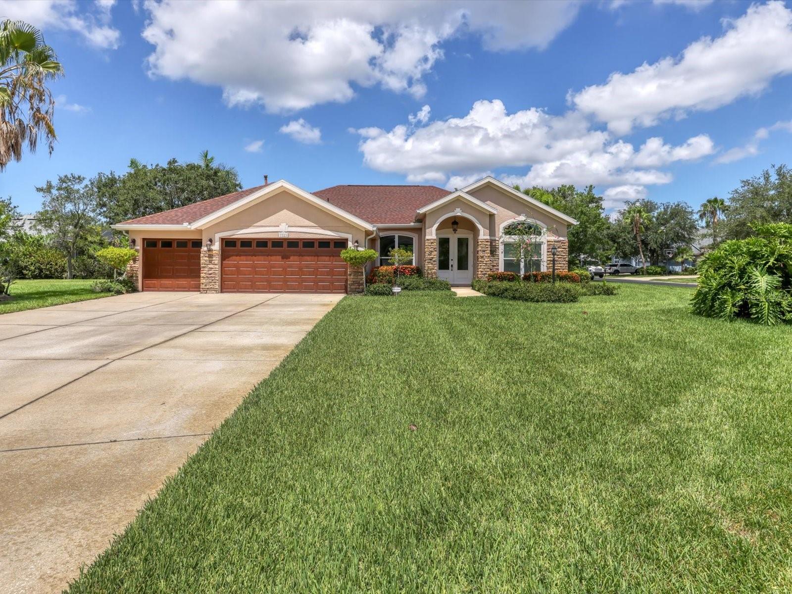 7723 HEYWARD CIR, UNIVERSITY PARK, FL, 34201