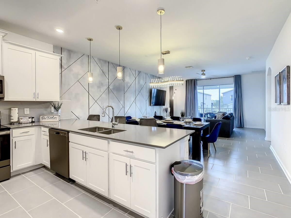 8853 CABOT CLIFFS DR #104, DAVENPORT, FL, 33896