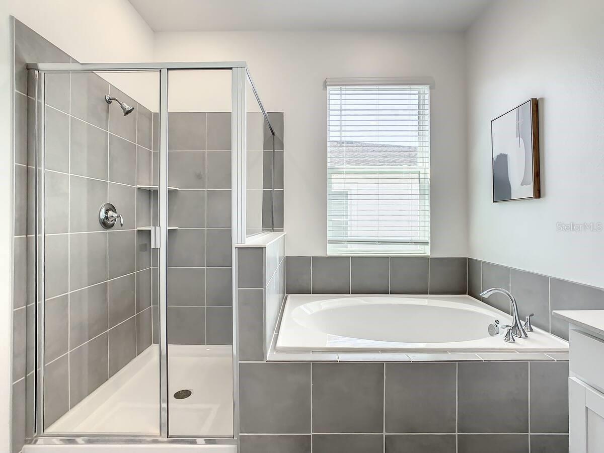 8853 CABOT CLIFFS DR #104, DAVENPORT, FL, 33896