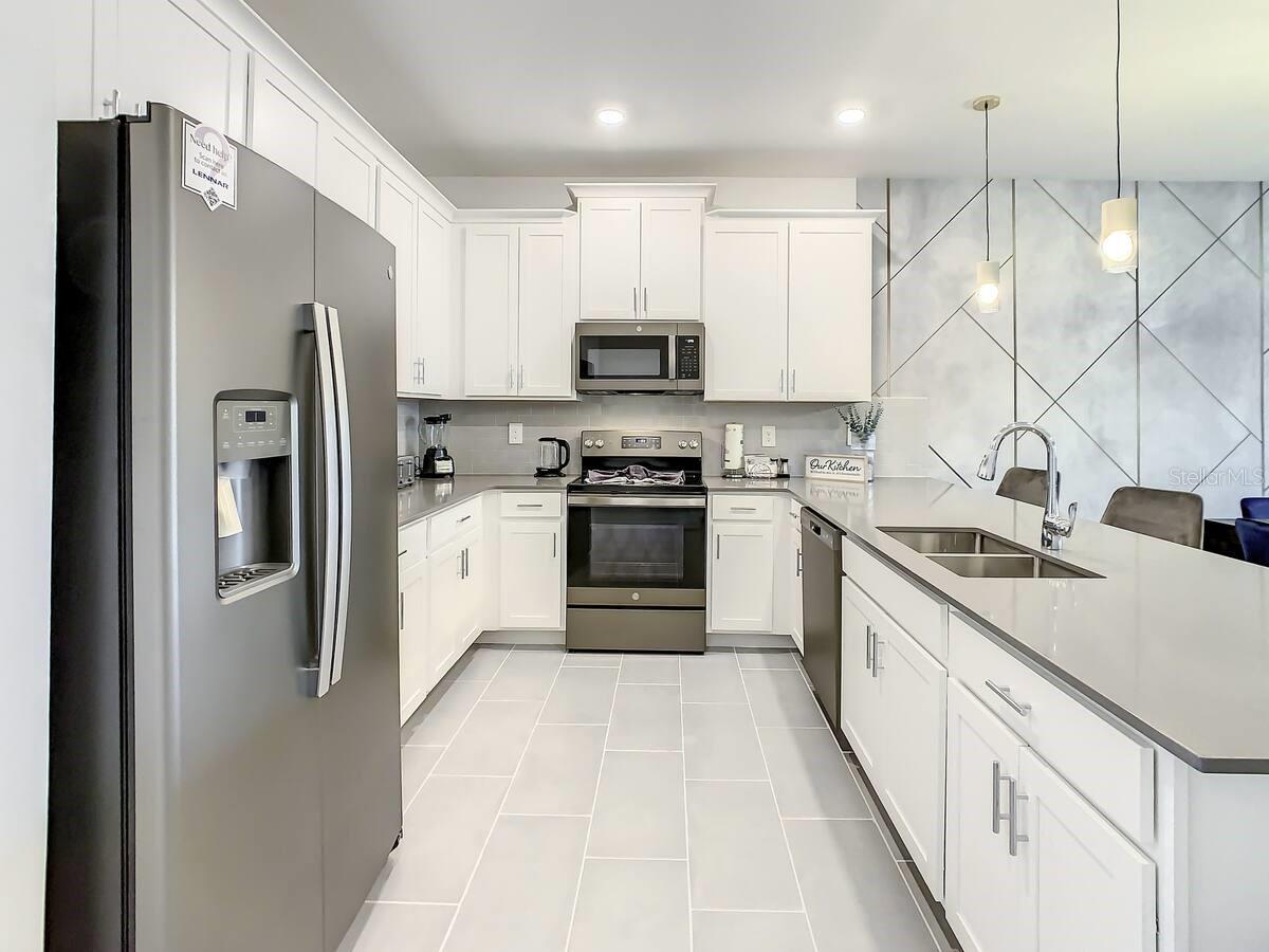 8853 CABOT CLIFFS DR #104, DAVENPORT, FL, 33896