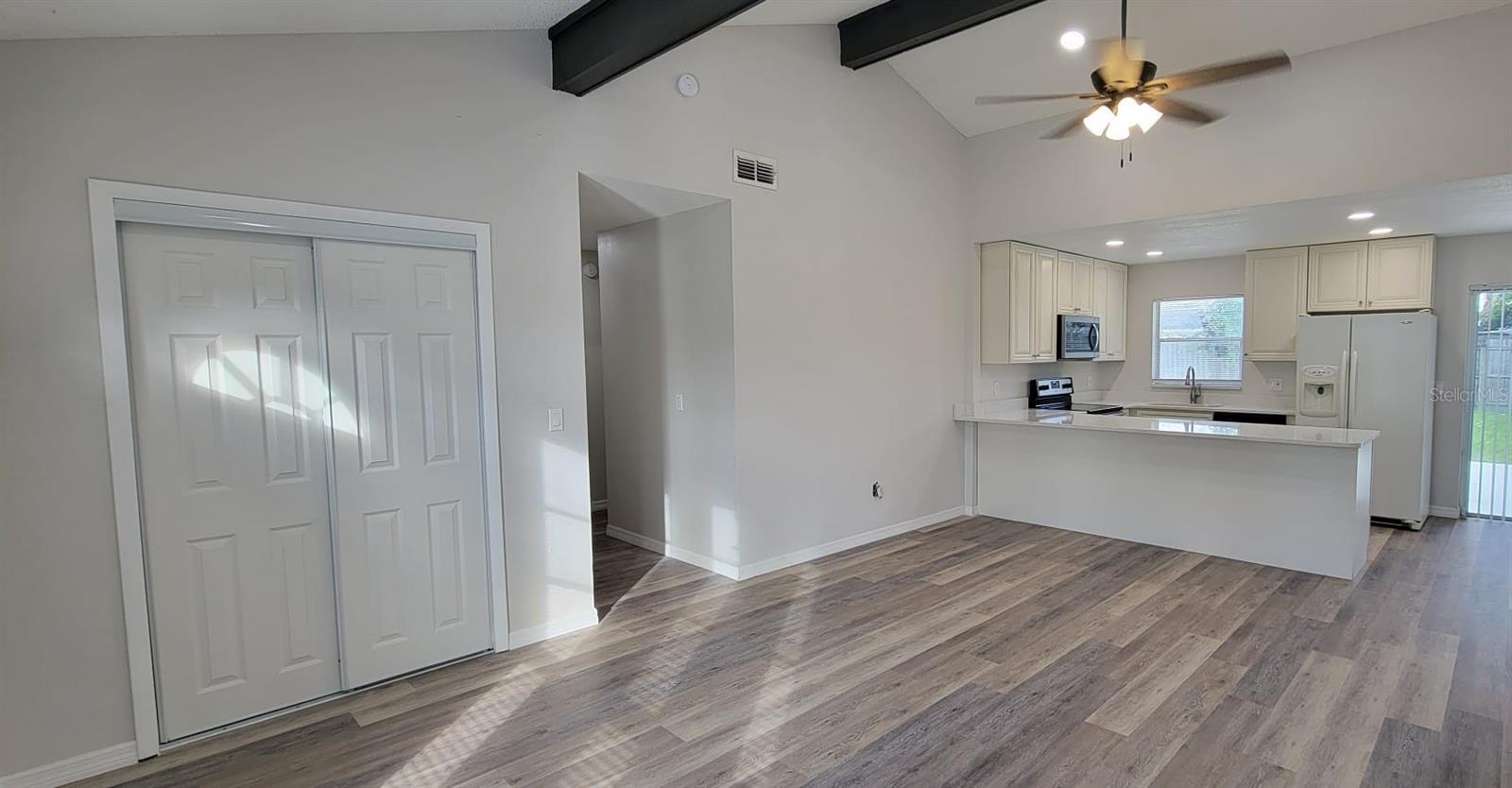 236 E CEDARWOOD CIR, KISSIMMEE, FL, 34743