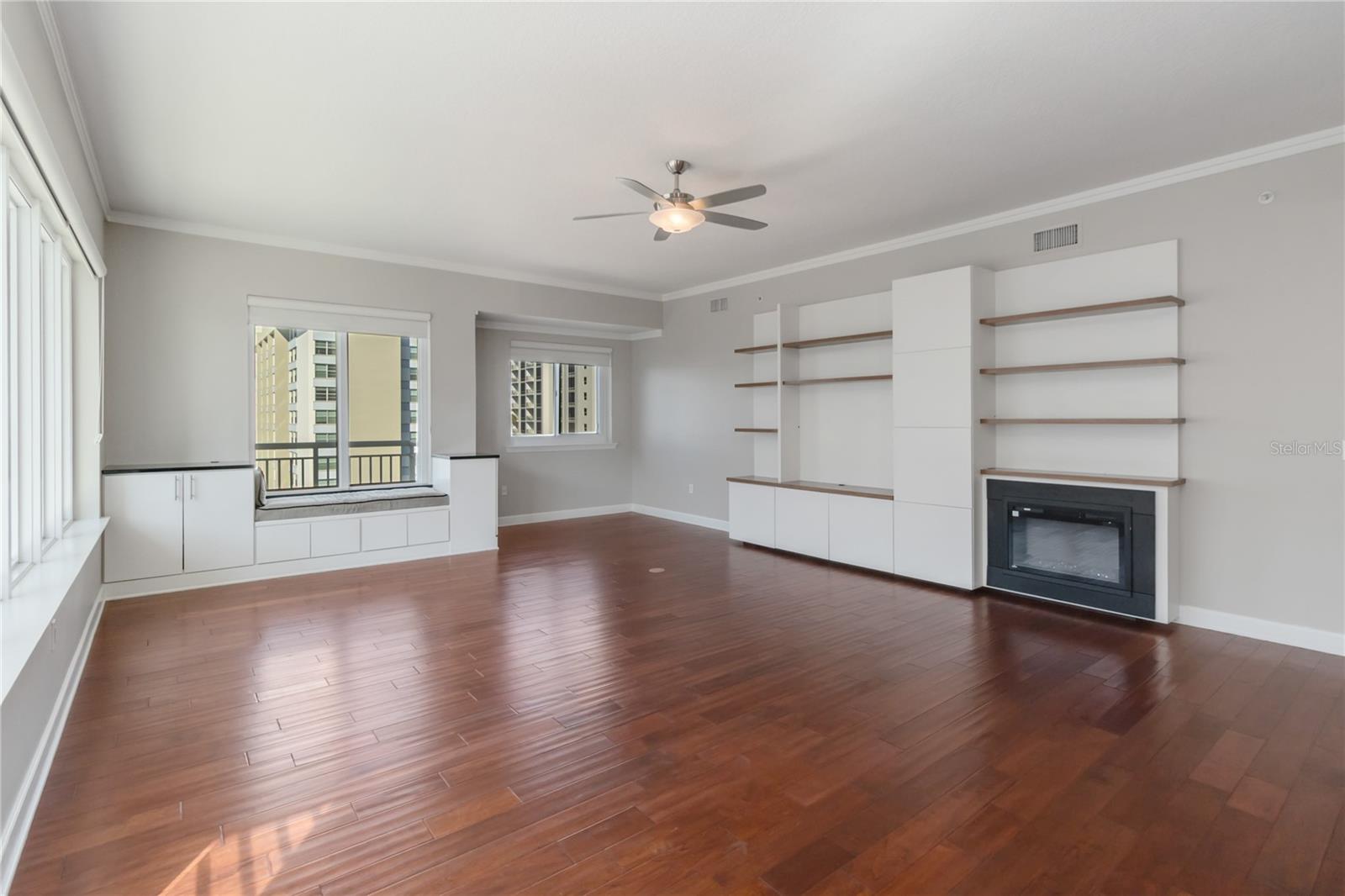 100 S EOLA DR #914, ORLANDO, FL, 32801