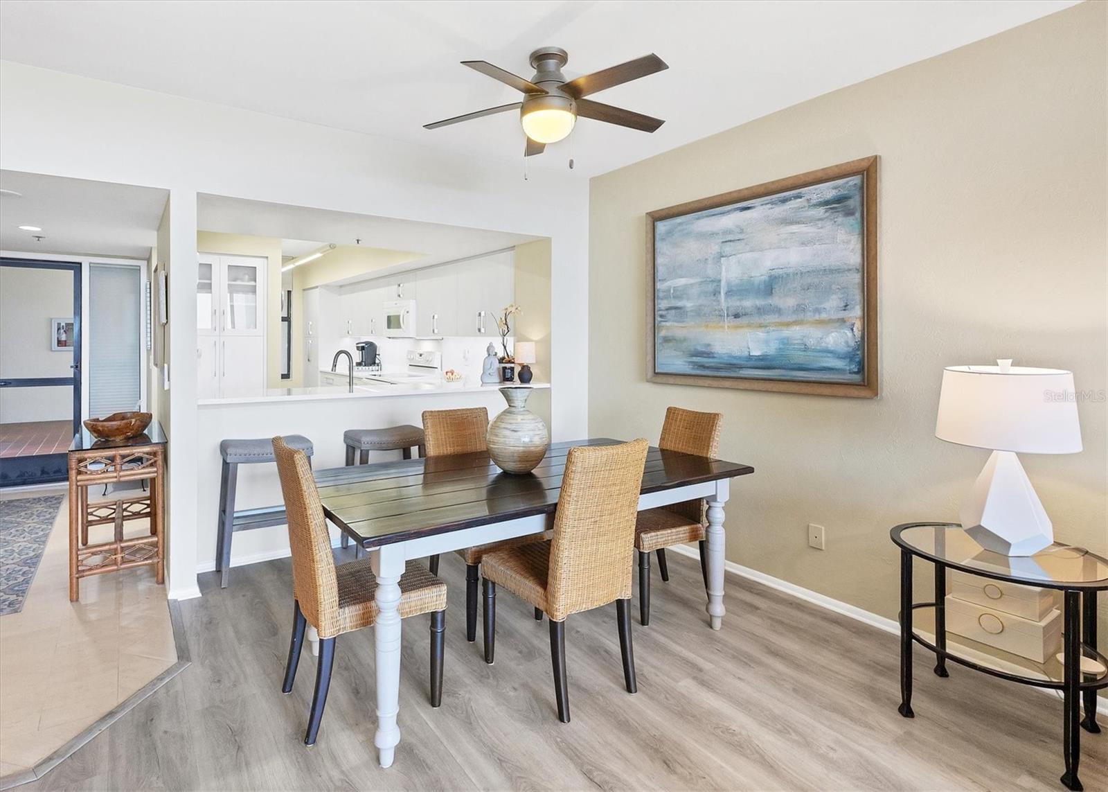 1930 HARBOURSIDE DR #134, LONGBOAT KEY, FL, 34228