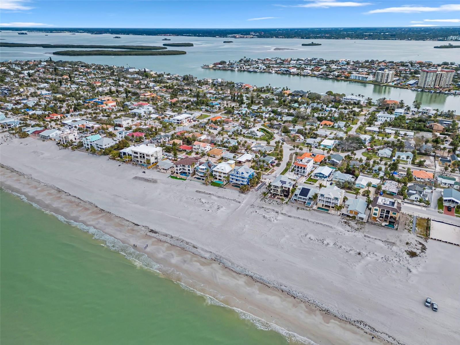 756 MANDALAY AVE, CLEARWATER BEACH, FL, 33767