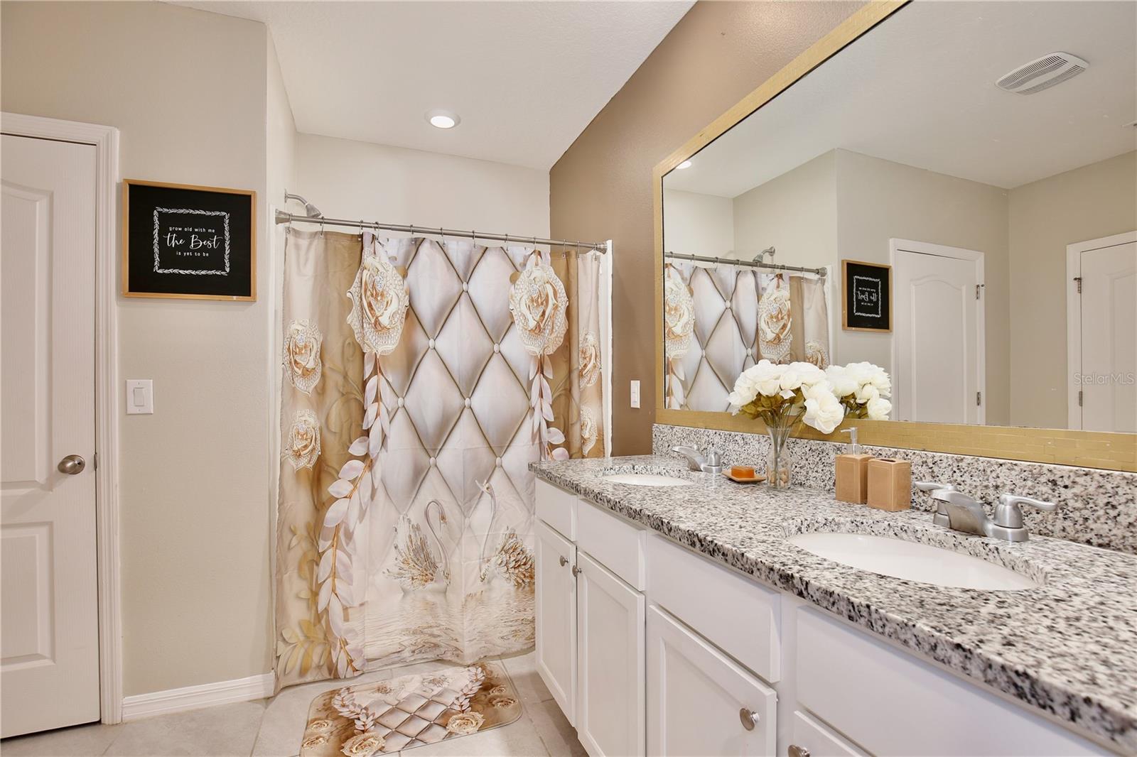 411 LAZIO CIR, DEBARY, FL, 32713