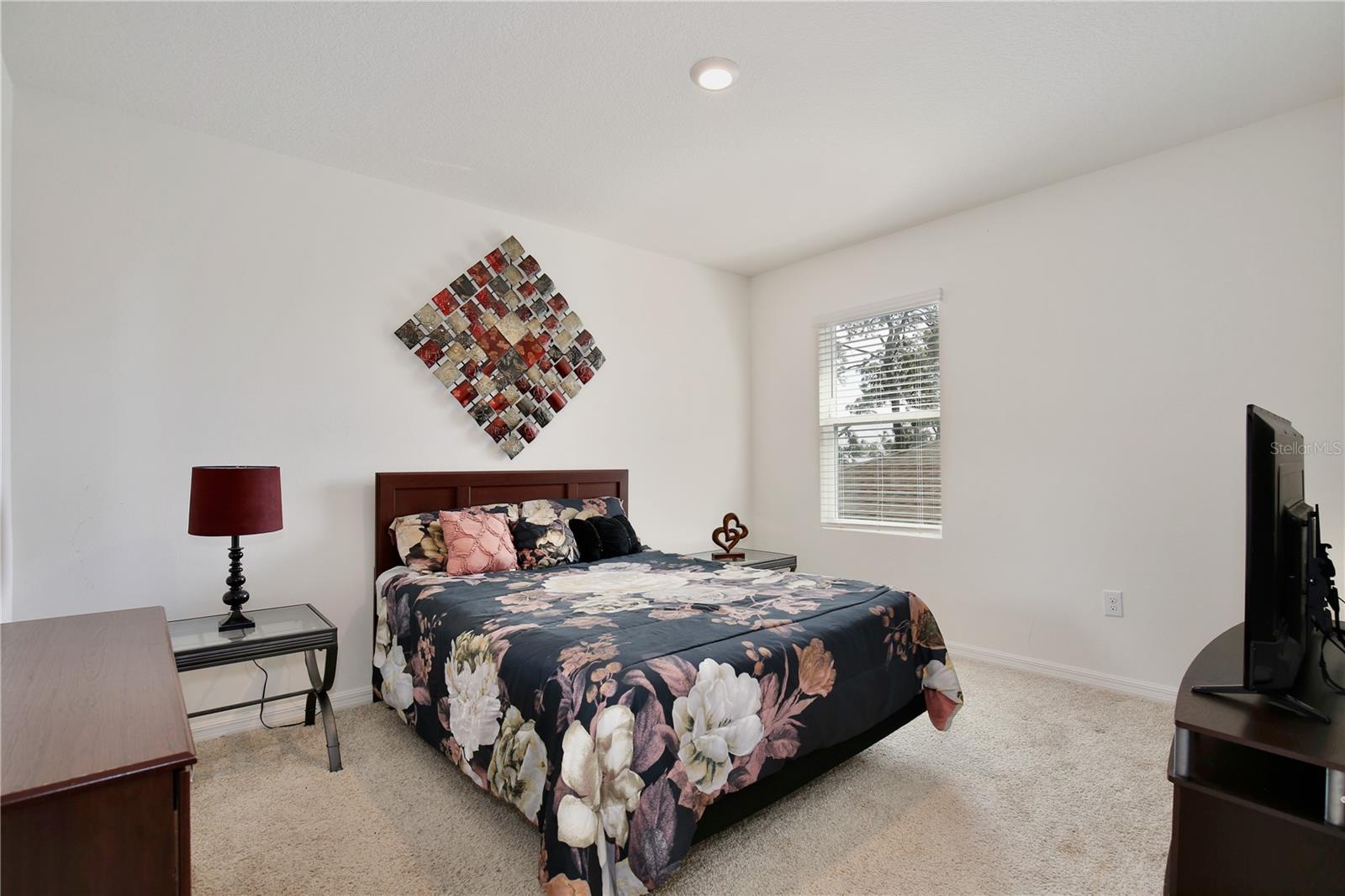 411 LAZIO CIR, DEBARY, FL, 32713