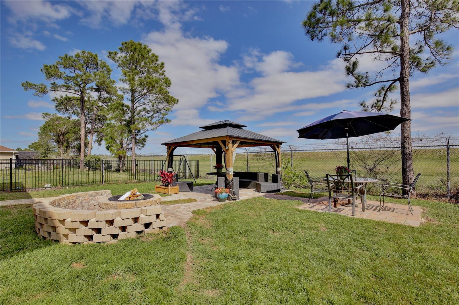 411 LAZIO CIR, DEBARY, FL, 32713