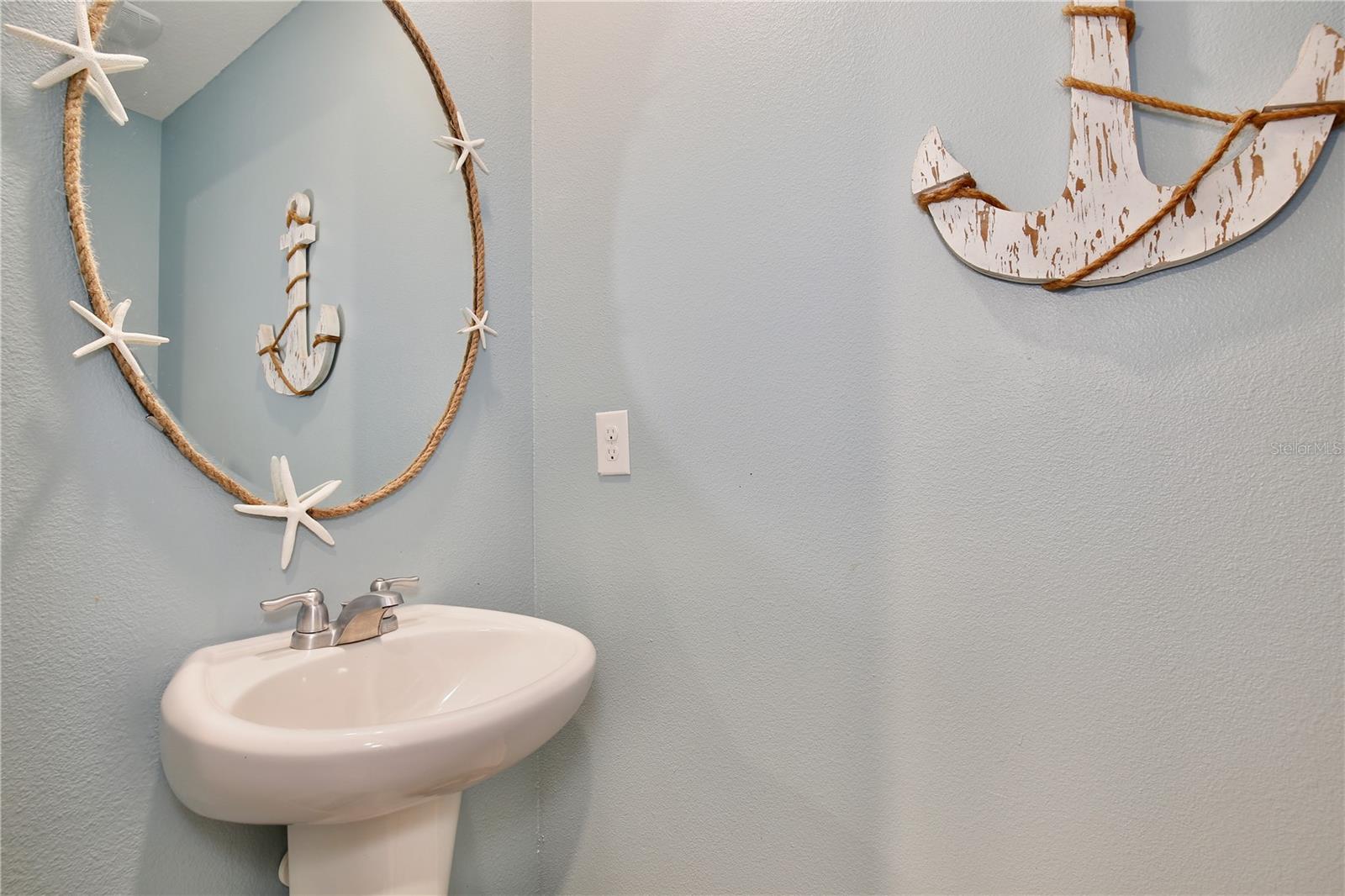 411 LAZIO CIR, DEBARY, FL, 32713