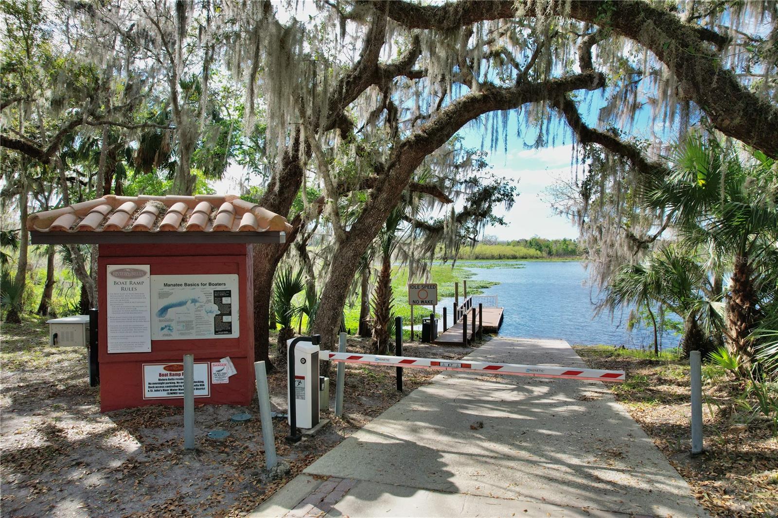 411 LAZIO CIR, DEBARY, FL, 32713