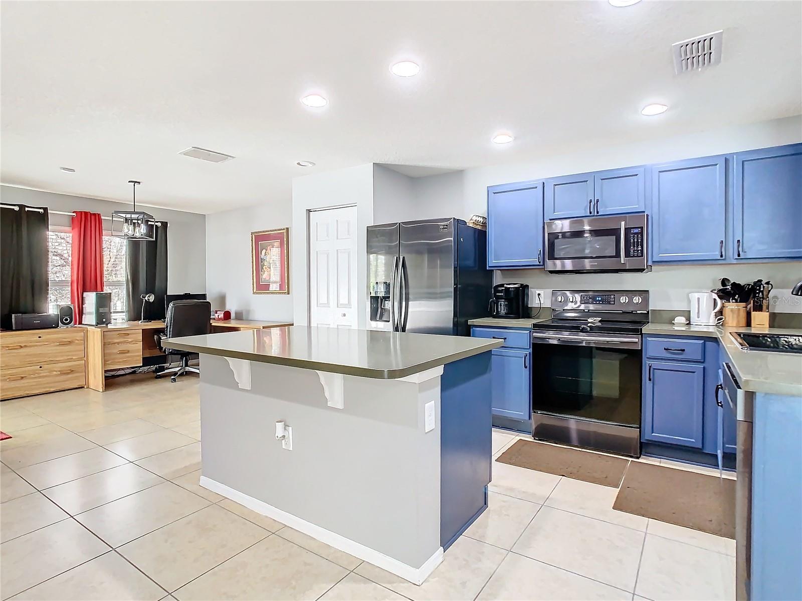 4441 FIELDVIEW CIR, WESLEY CHAPEL, FL, 33545