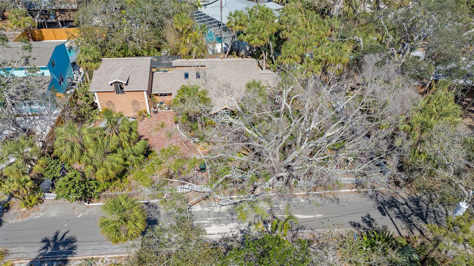 813 PLYMOUTH ST, SARASOTA, FL, 34242