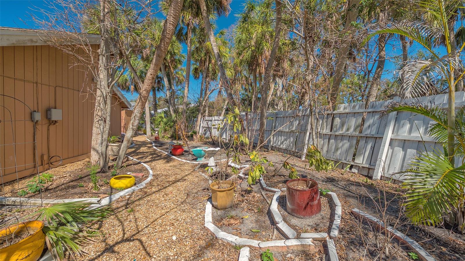 813 PLYMOUTH ST, SARASOTA, FL, 34242