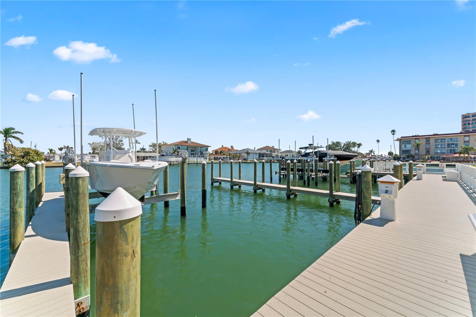 125 ISLAND WAY #402, CLEARWATER BEACH, FL, 33767