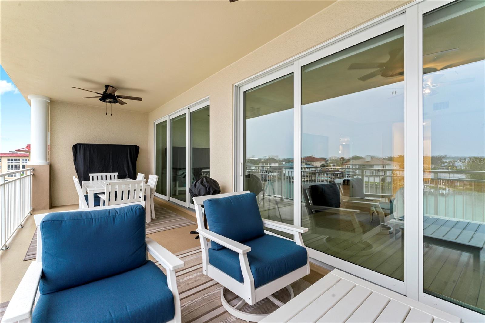 125 ISLAND WAY #402, CLEARWATER BEACH, FL, 33767
