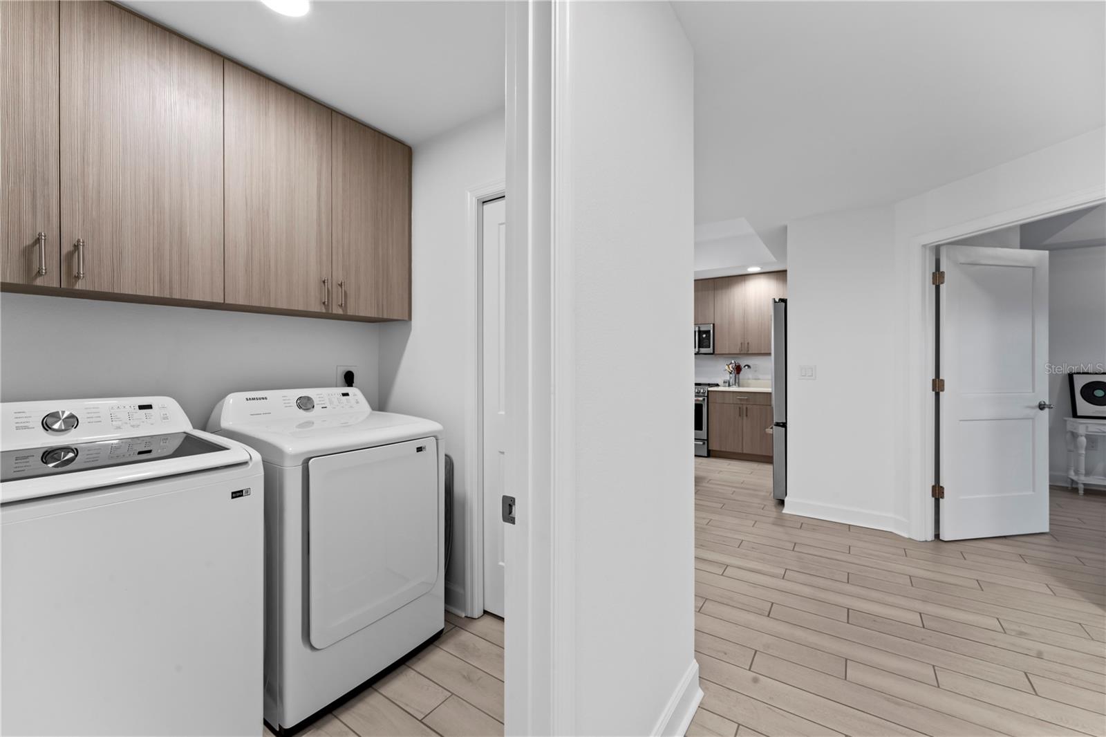 125 ISLAND WAY #402, CLEARWATER BEACH, FL, 33767