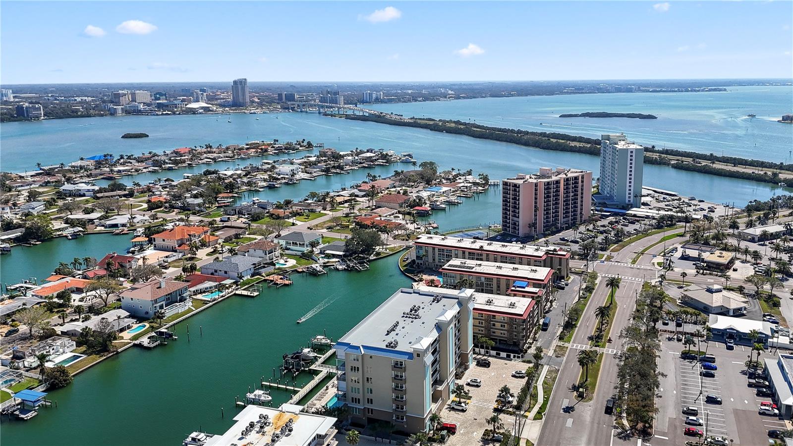125 ISLAND WAY #402, CLEARWATER BEACH, FL, 33767