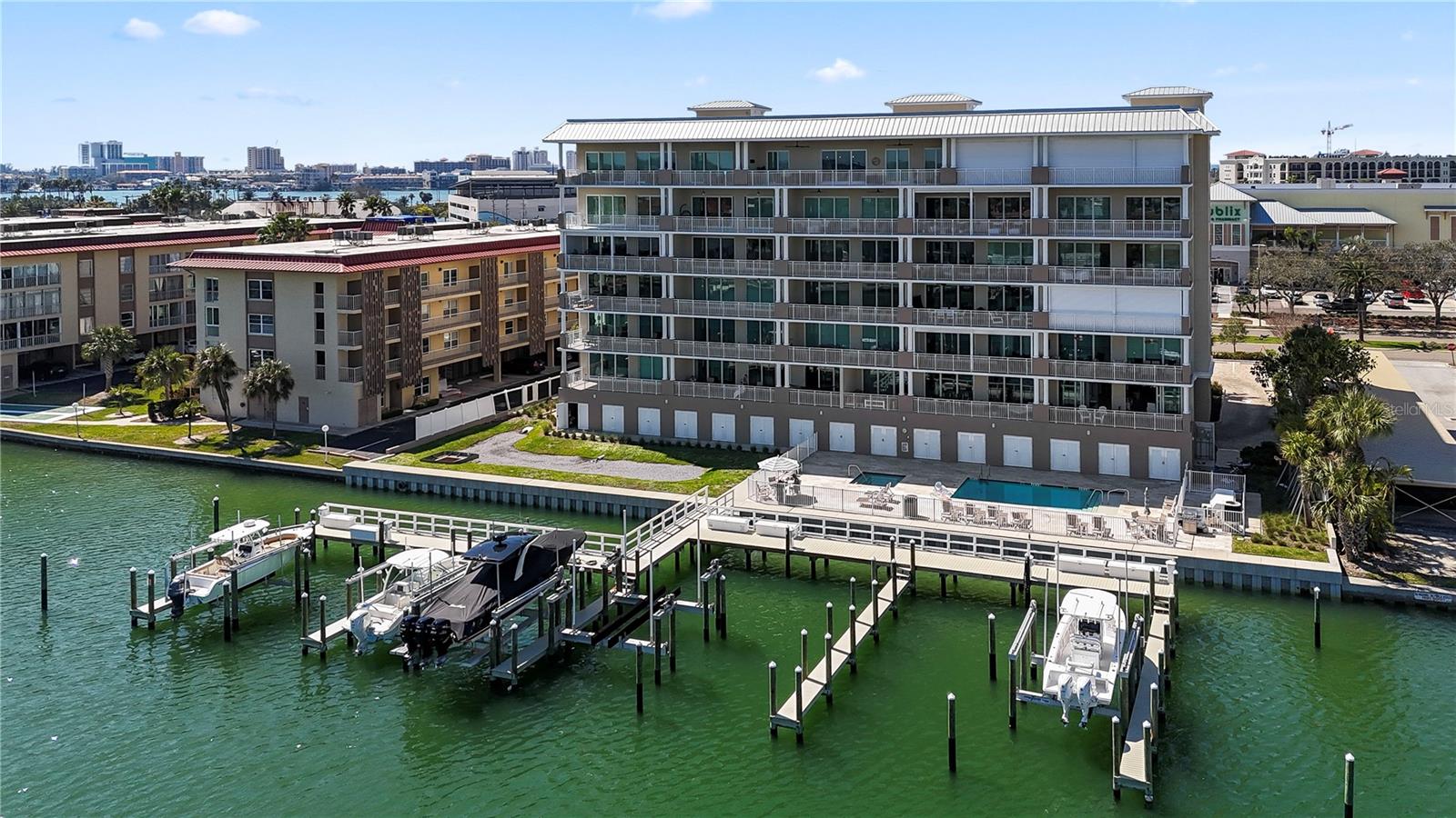 125 ISLAND WAY #402, CLEARWATER BEACH, FL, 33767