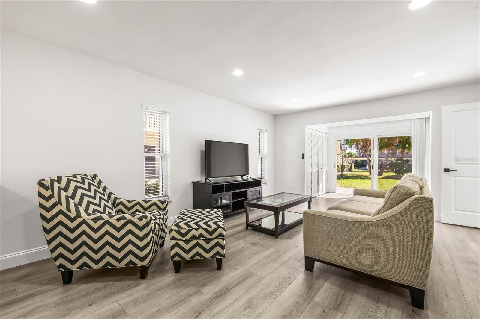 2101 CORDOVA GRN, SEMINOLE, FL, 33777