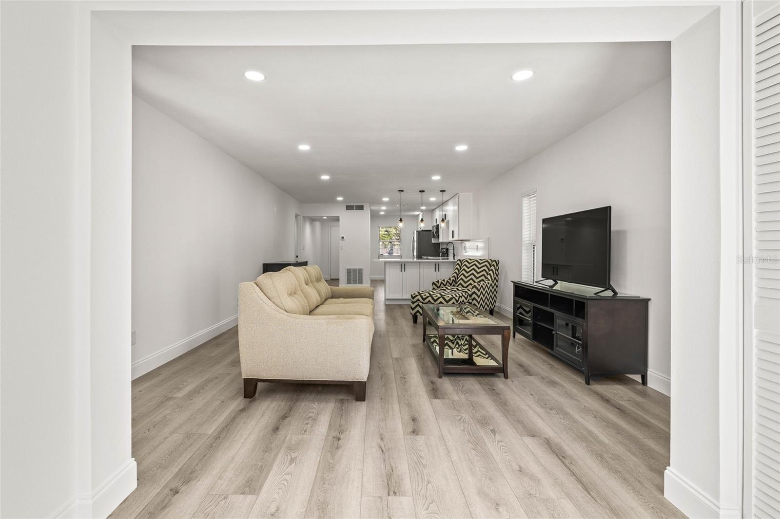 2101 CORDOVA GRN, SEMINOLE, FL, 33777