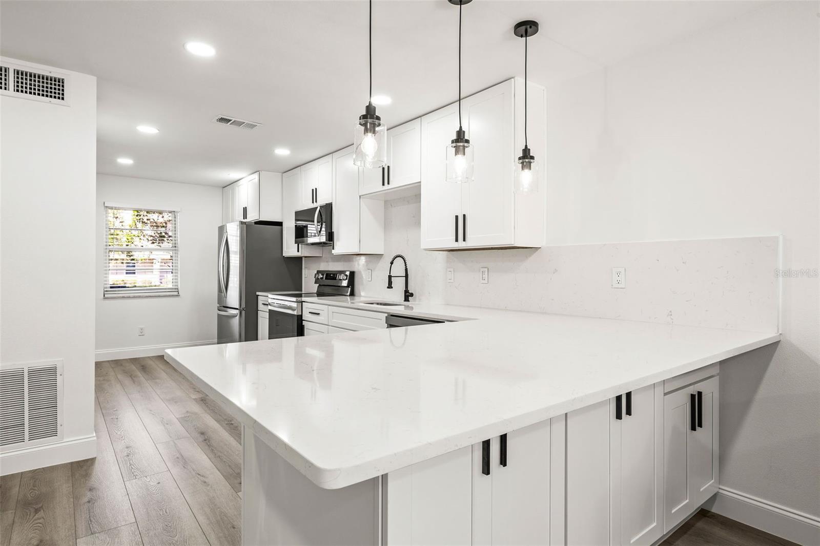 2101 CORDOVA GRN, SEMINOLE, FL, 33777