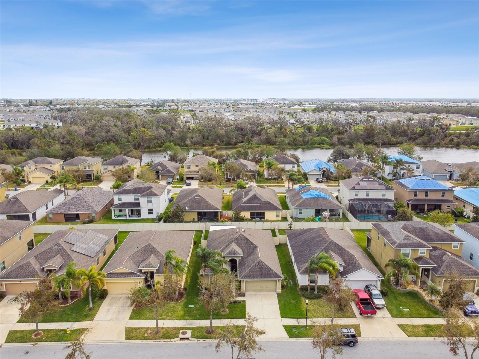 16614 MAGNOLIA RESERVE PL, WIMAUMA, FL, 33598