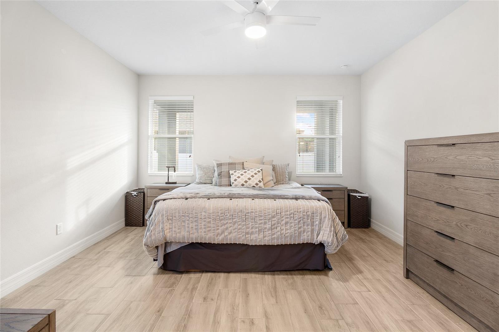 219 VILLA LUNA LN, LUTZ, FL, 33549