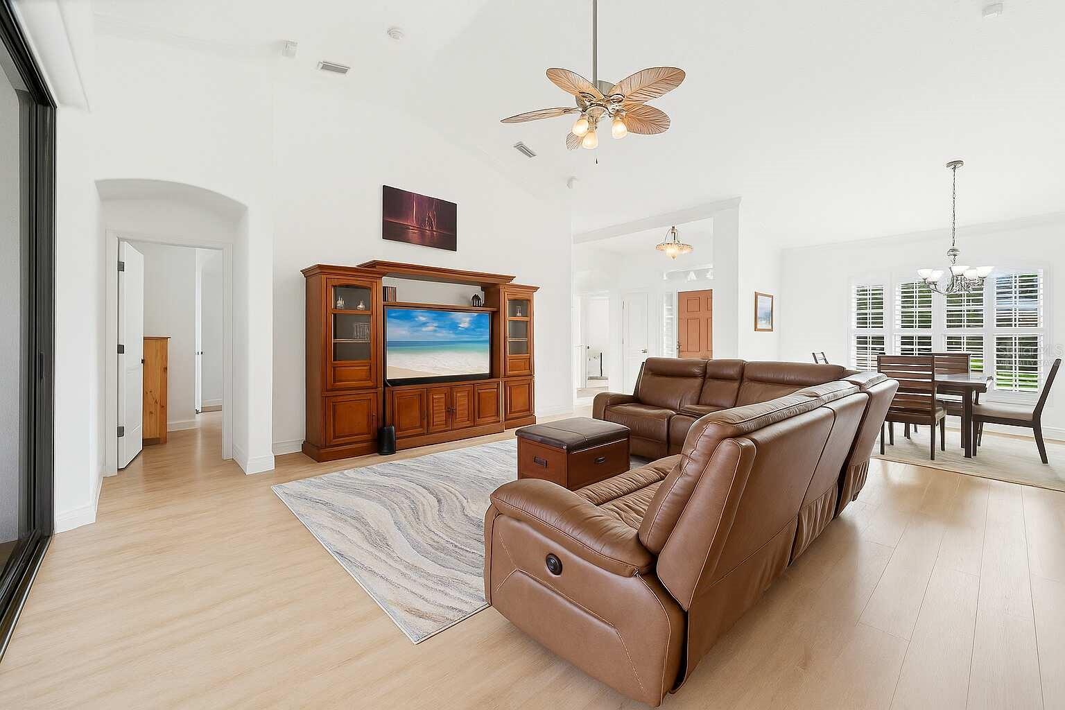 6211 90TH AVENUE CIR E, PARRISH, FL, 34219