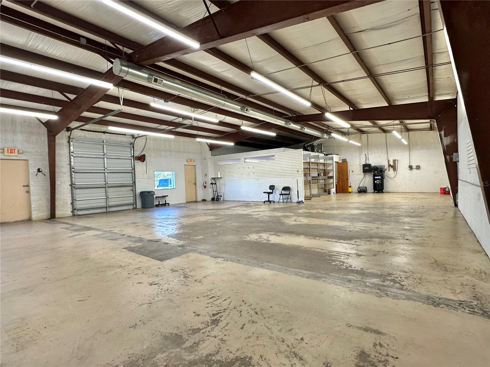 2050 W PARK AVE, EDGEWATER, FL, 32132