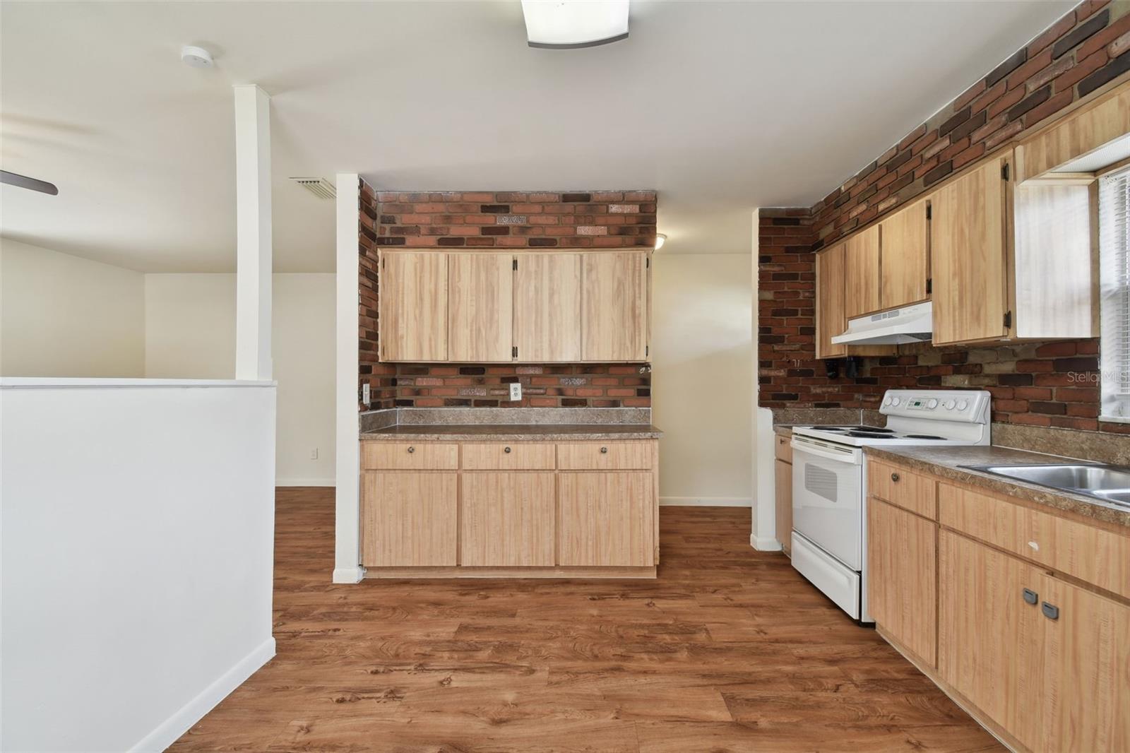 4225 EMPIRE PL, TAMPA, FL, 33610