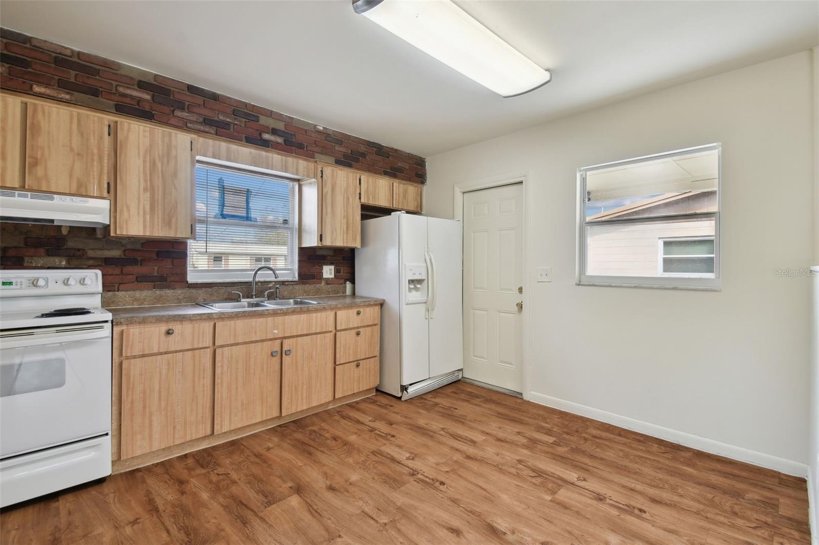4225 EMPIRE PL, TAMPA, FL, 33610