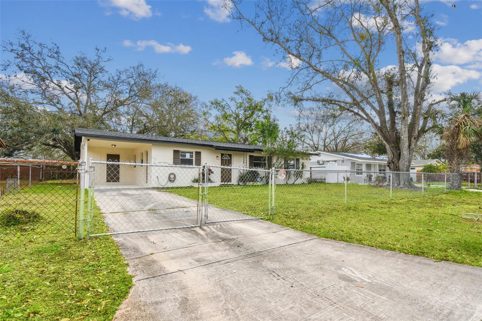 4225 EMPIRE PL, TAMPA, FL, 33610