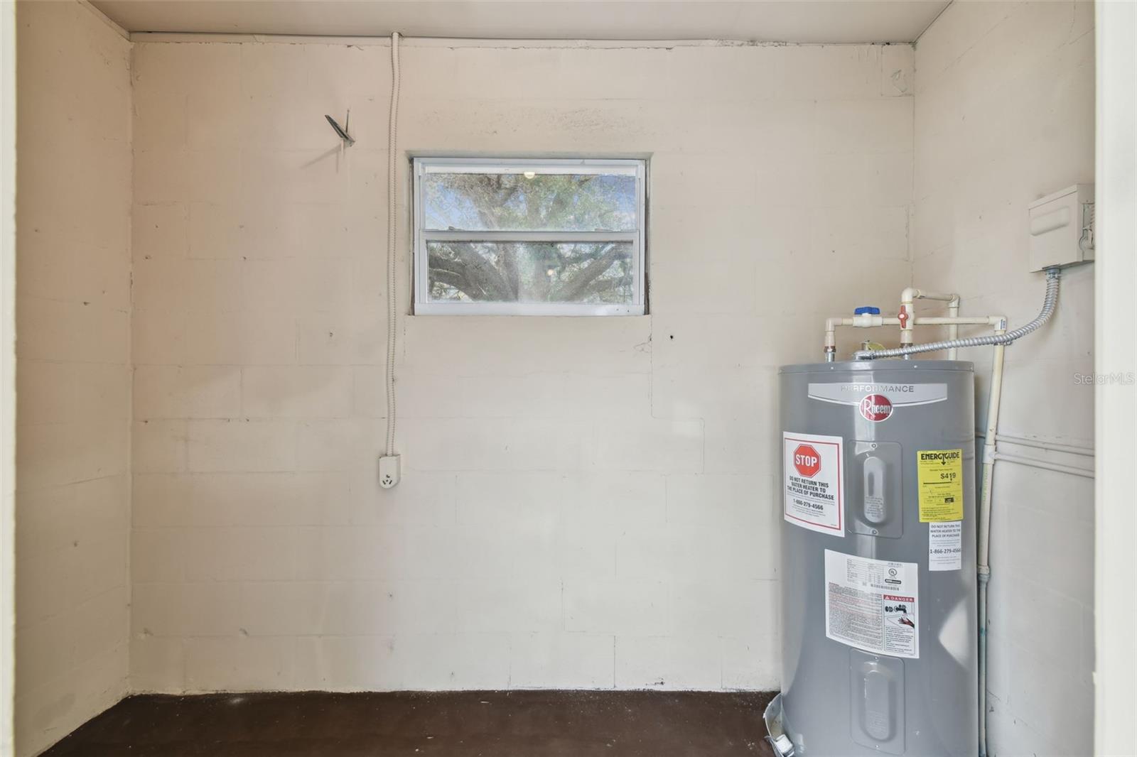 4225 EMPIRE PL, TAMPA, FL, 33610