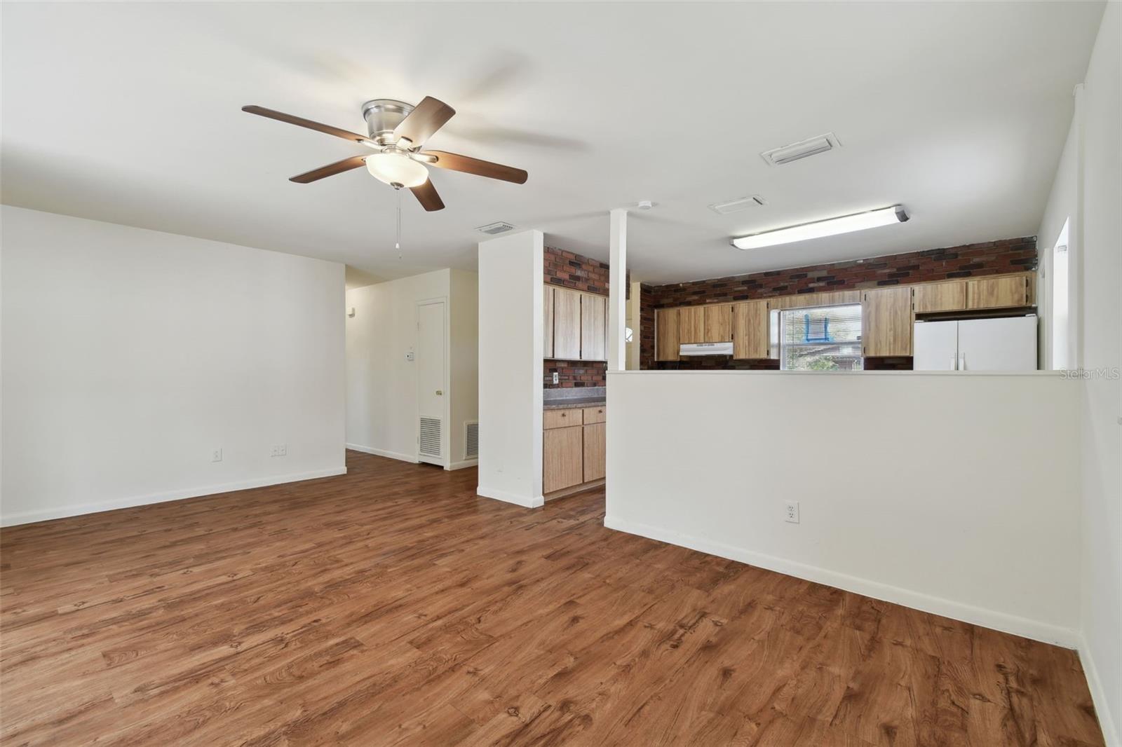 4225 EMPIRE PL, TAMPA, FL, 33610