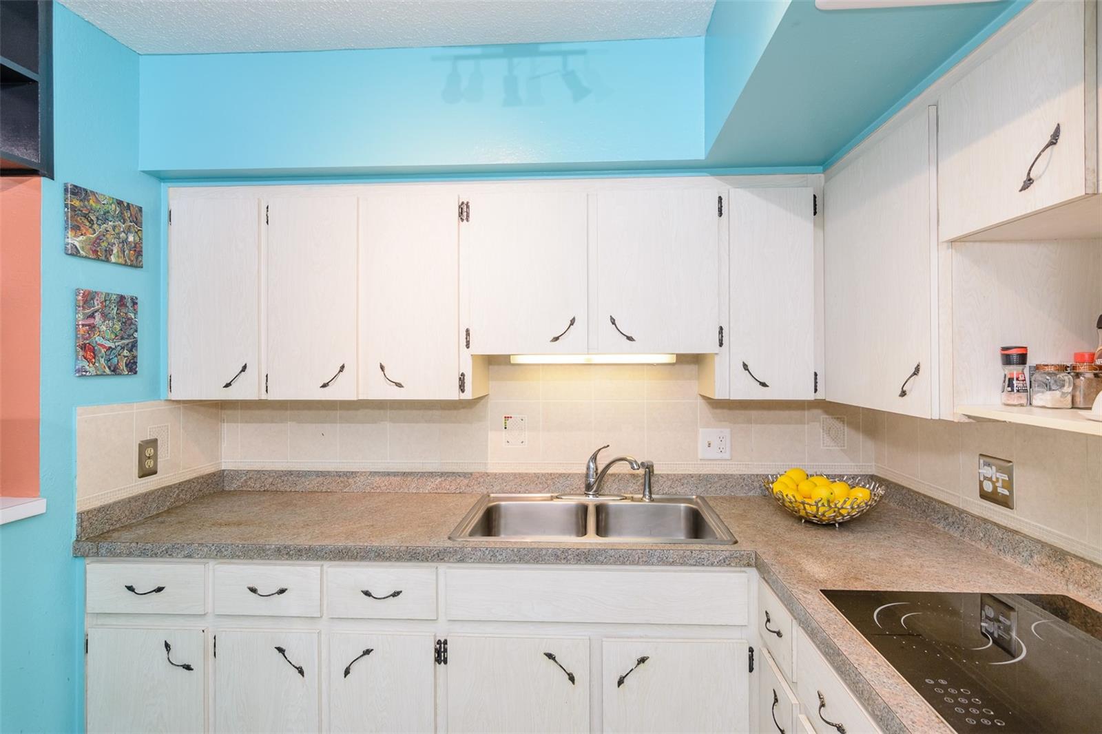 2100 WORLD PARKWAY BLVD #30, CLEARWATER, FL, 33763