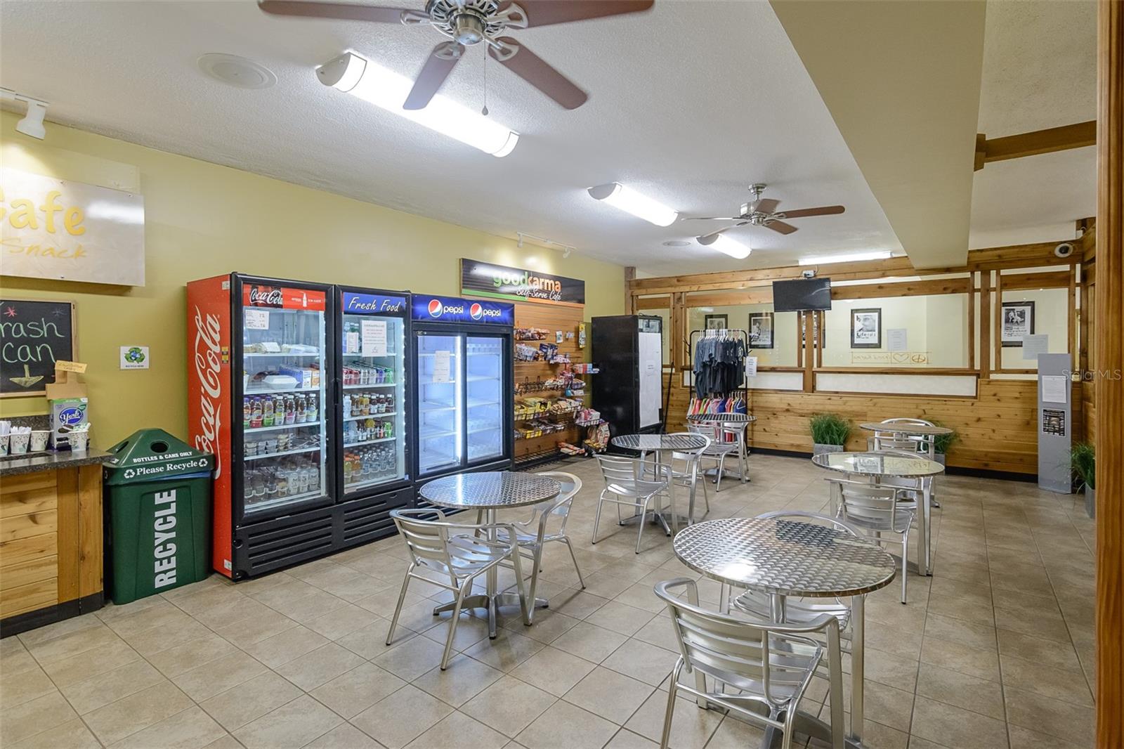 2100 WORLD PARKWAY BLVD #30, CLEARWATER, FL, 33763