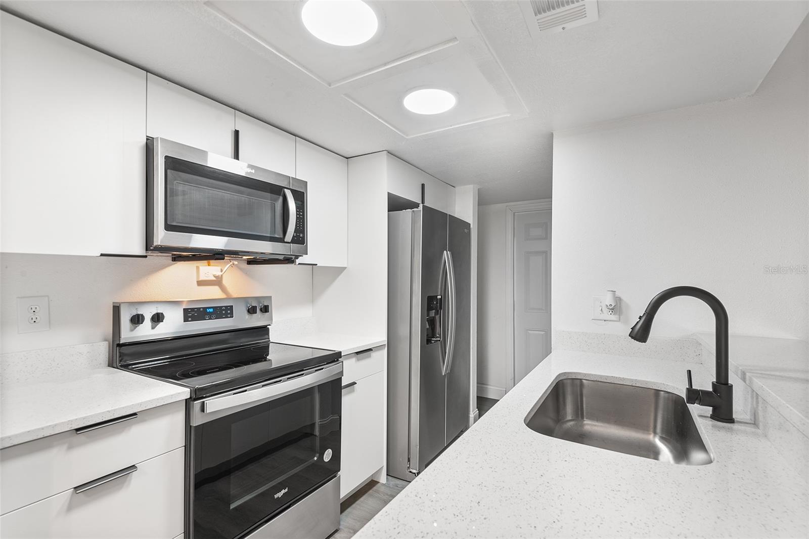 2535 E STANLEY MATTHEW CIR, TAMPA, FL, 33604