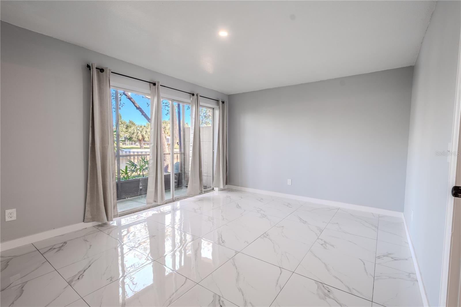 9115 TUDOR DR #E 109, TAMPA, FL, 33615